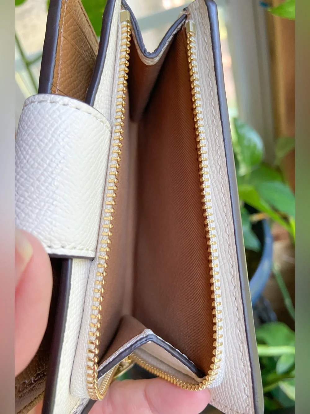 Coach Medium Corner Zip Wallet Leather Chalk White & Gold- Minimalist Clean Girl